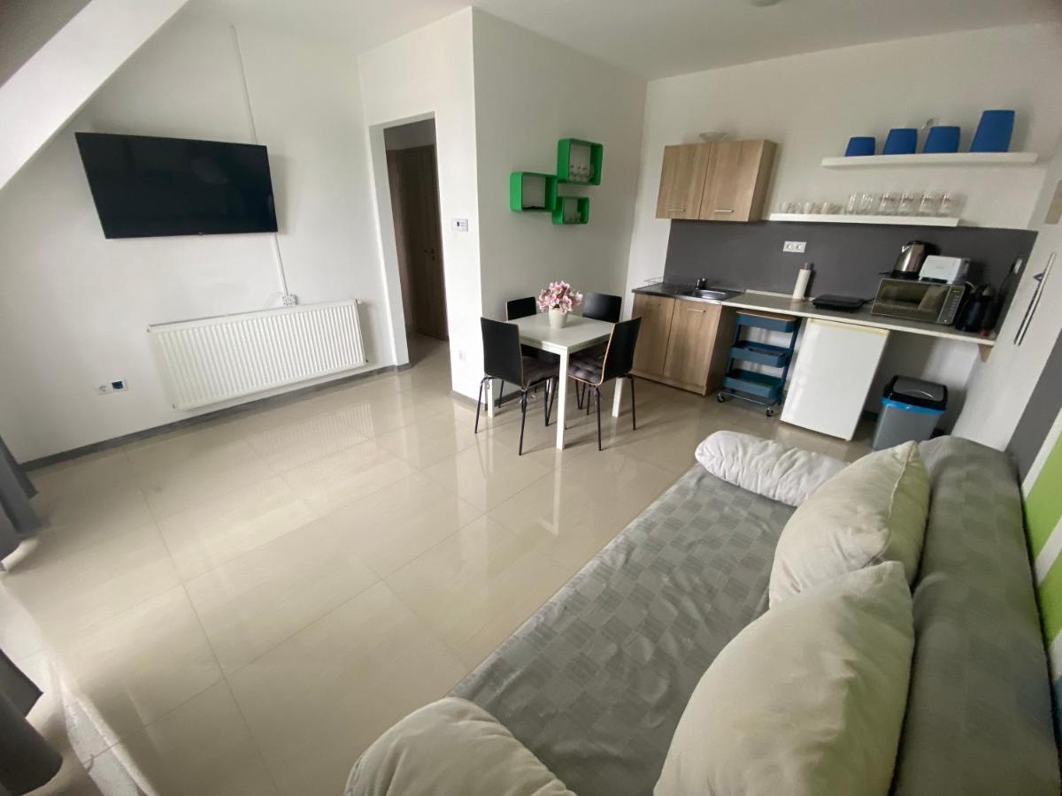Ferienwohnung Lexi Family Apartman Hajdúszoboszló Exterior foto