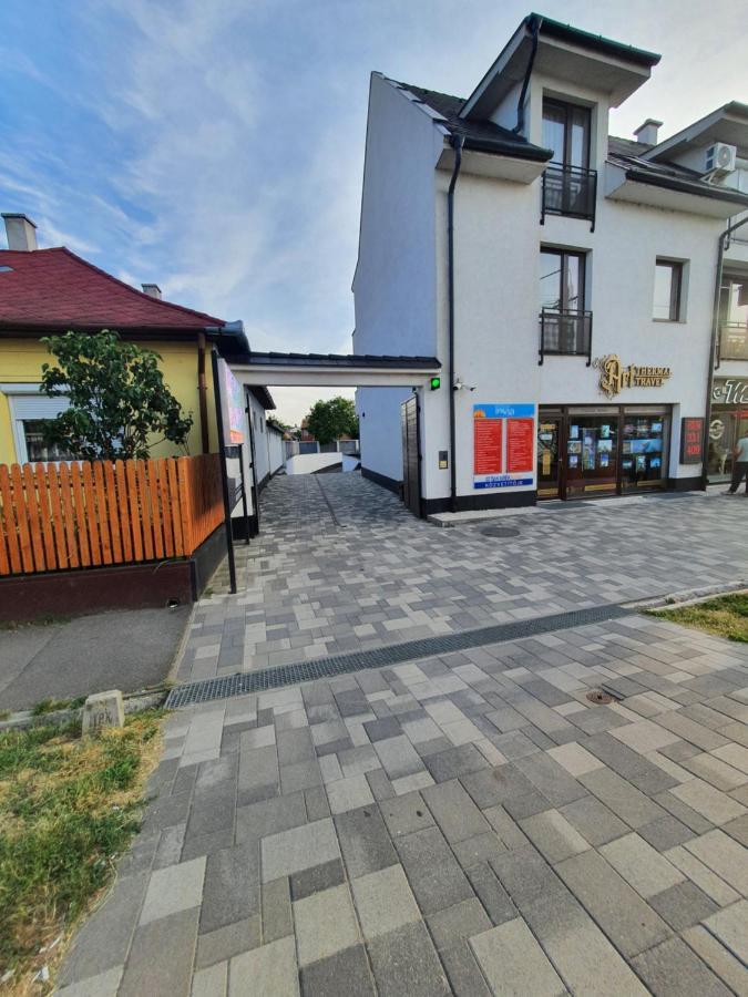 Ferienwohnung Lexi Family Apartman Hajdúszoboszló Exterior foto